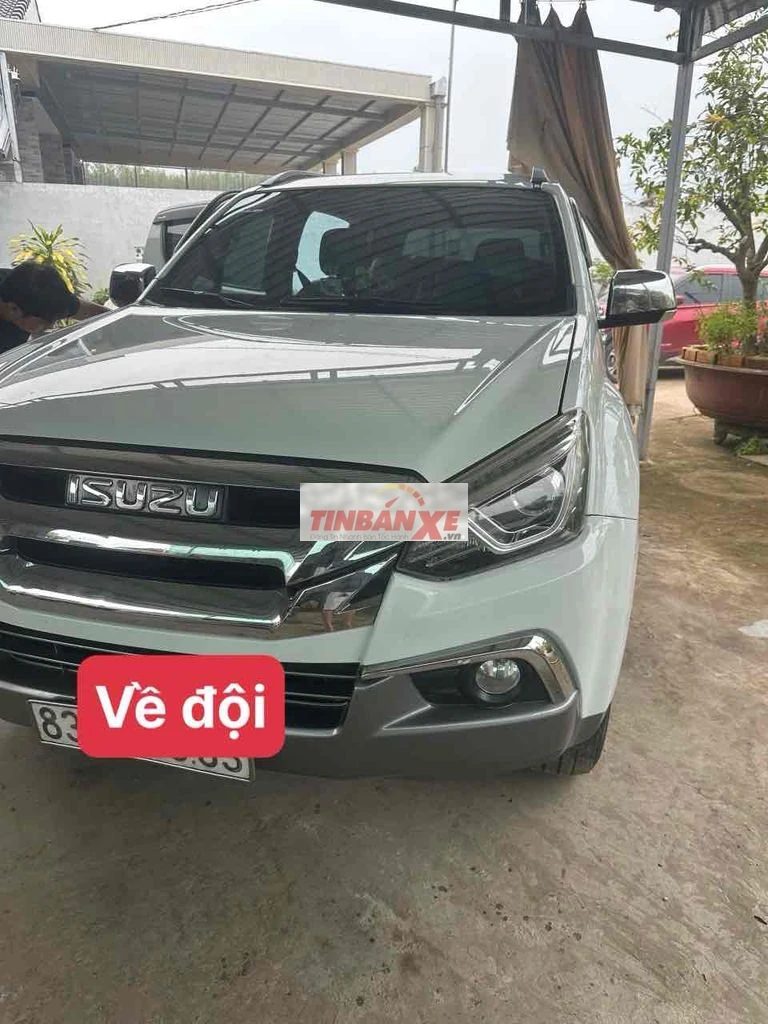 Isuzu Mu-X 2019 Số sàn Trắng