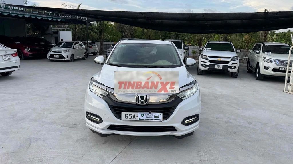 Honda HR-V l 2019 – nhập thái, bản full, odo chuẩn