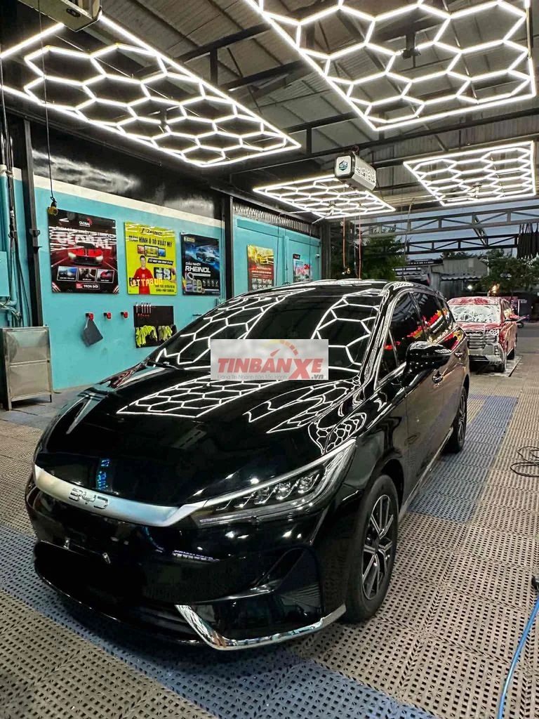 BYD M6 EV 2025 Điện 62000 km Đen