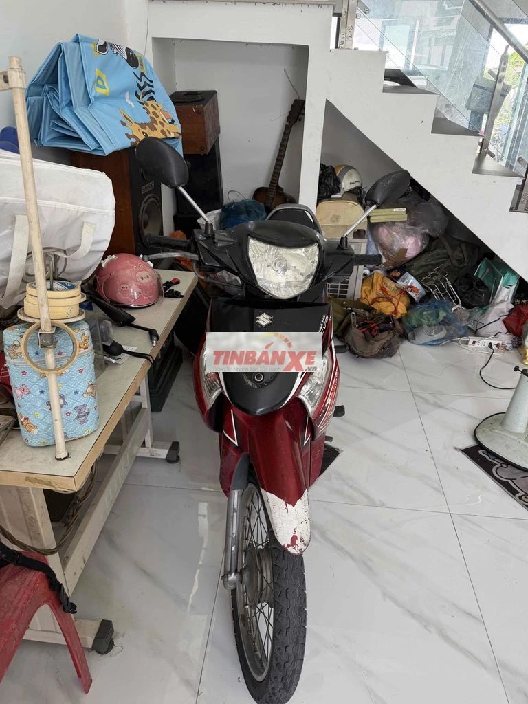Suzuki Smash Revo Đỏ đen
