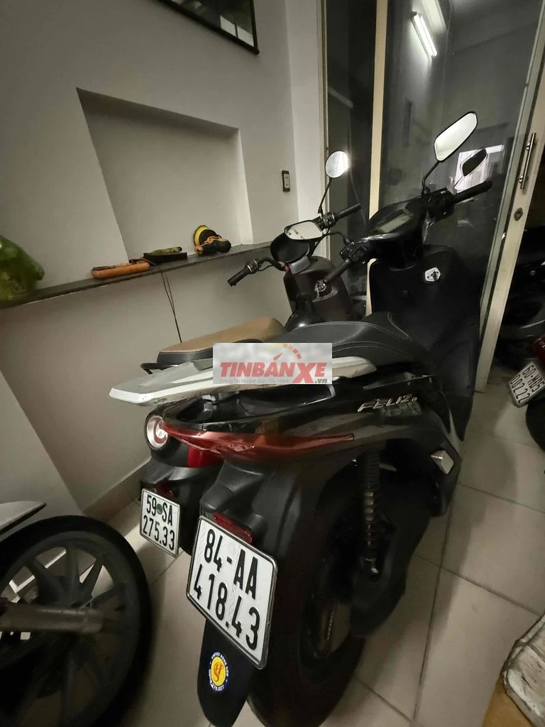 Xe máy điện VinFast Feliz Neo Đen 30Ah 200km