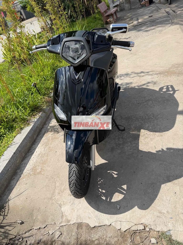 VinFast Vento Neo 2025 Đen bóng 15.000km