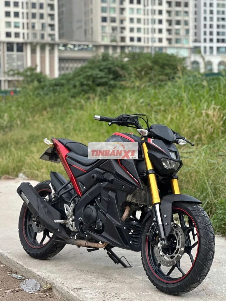 Tfx đen, đỏ
