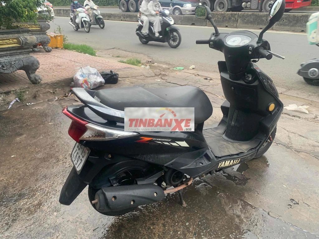 Xe tay ga Yamaha Thể thao màu Đen