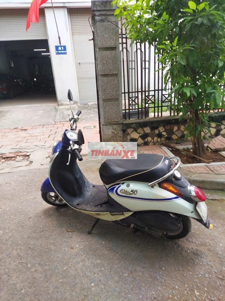 SYM Elit 50cc Trắng xanh Xe máy tay ga