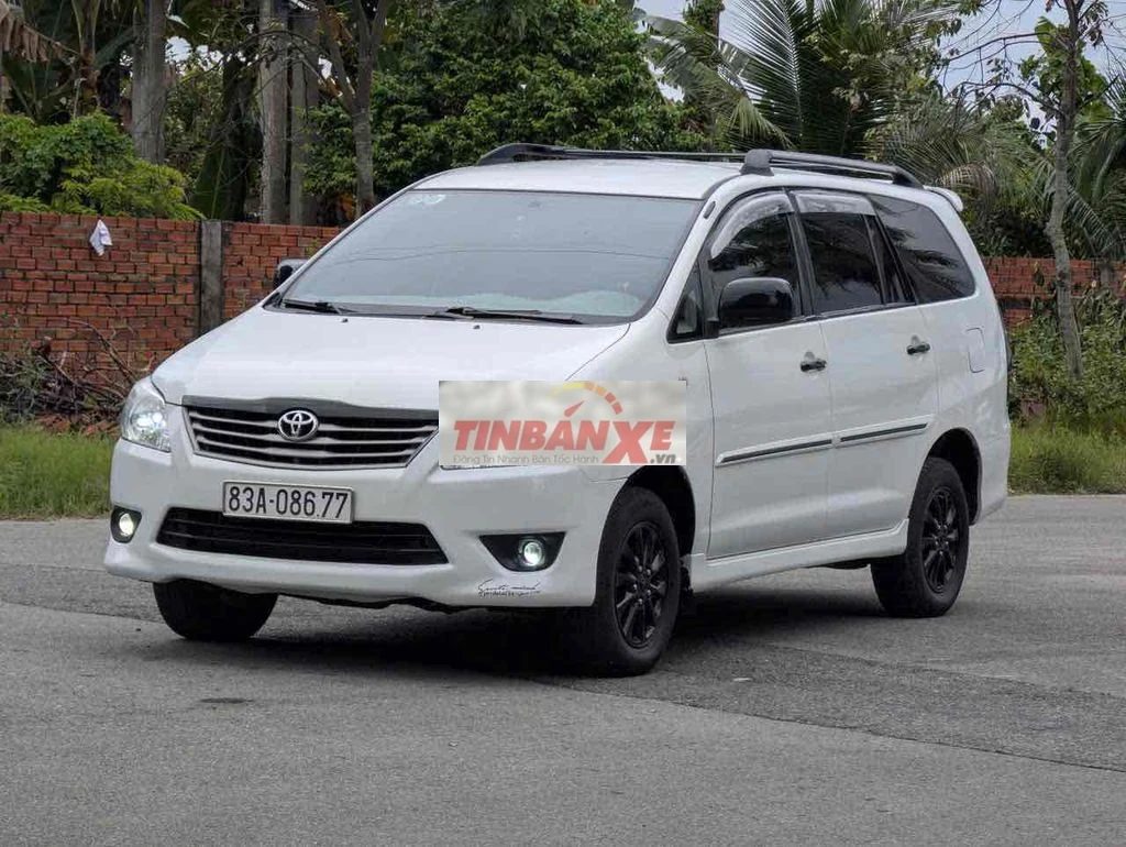 Toyota Innova Số tự động 1250000 km Trắng