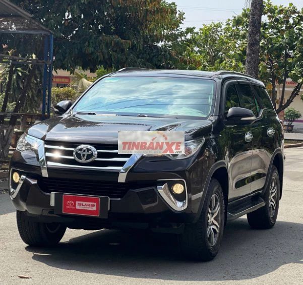 Toyota Fortuner 2.7V 2017 Nâu 129.000km