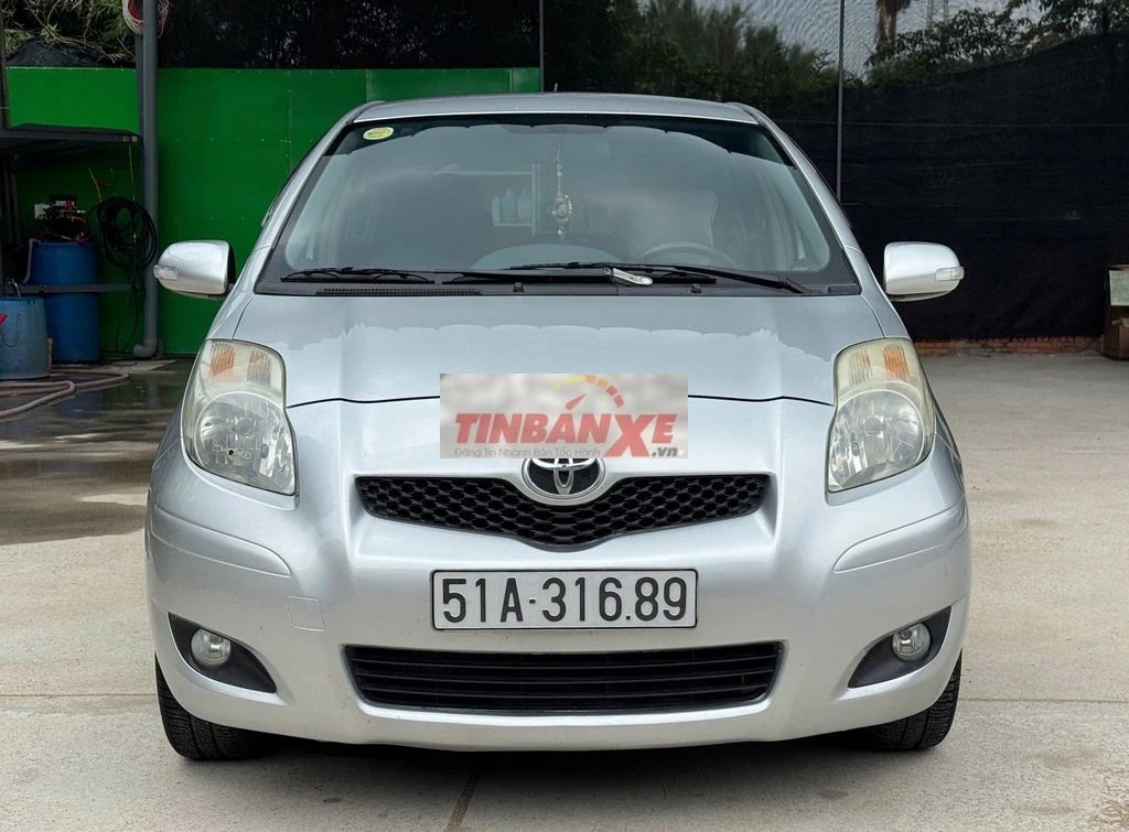Toyota Yaris 1.5G AT 2011 nhập Thái còn quá mới