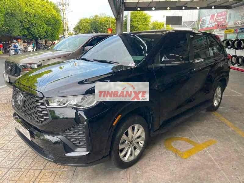 Toyota Innova Cross 2.0V 2025 49.000km Đen