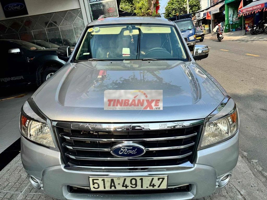 Ford Everest 2013 Bạc 188066 km