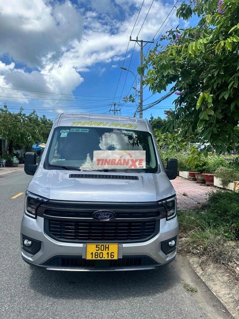Ford Transit 16 chỗ Bạc