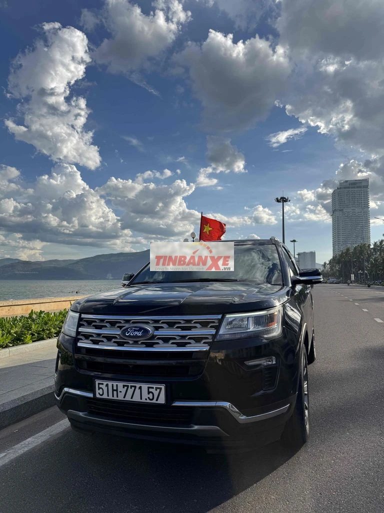 Ford Explorer 2019 Đen 30.000km