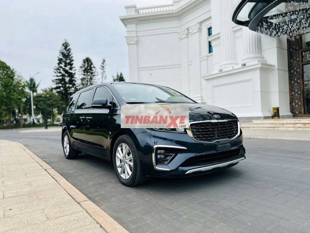 Kia Sedona Luxury model 2021 máy dầu bản full
