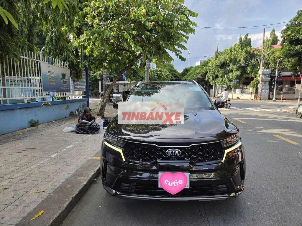 Bán Kia Sorento 2021 Đen 7 chỗ 99094 km