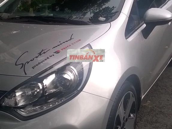 Kia Rio hatchback 2013_ bạc đi 99.000 km