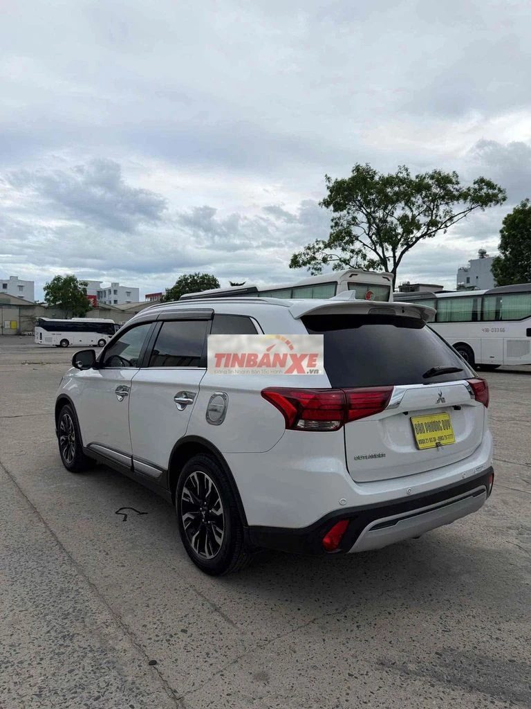Mitsubishi Outlander 2.0 Premium 2021