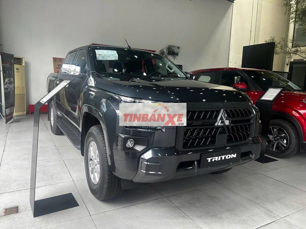 Mitsubishi Triton 2026 xả kho, giá huỷ diệt