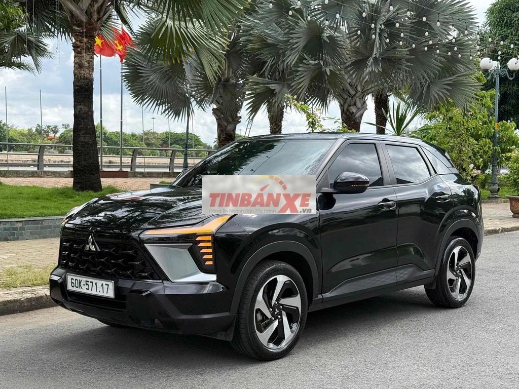 Mitsubishi Xforce 1.5 Premium 2024 Đen 24.000 km