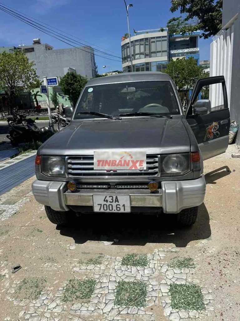 Mitsubishi Pajero 2004 Xám Số sàn
