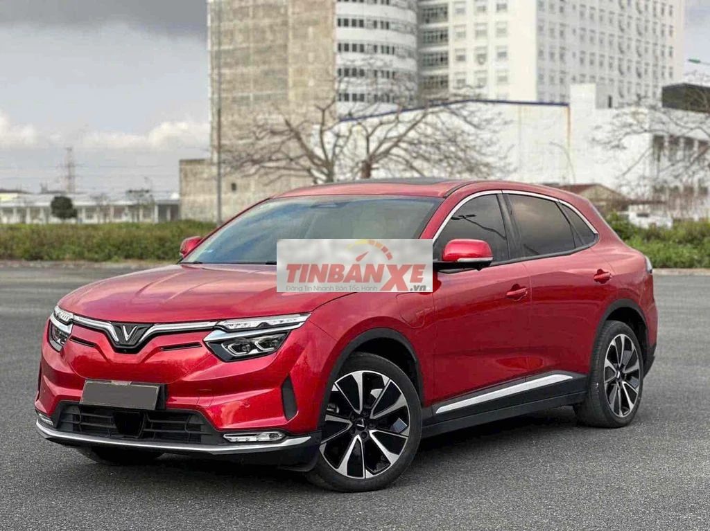 VinFast VF8 Plus 2023 mua Pin CATL sẵn hồ sơ