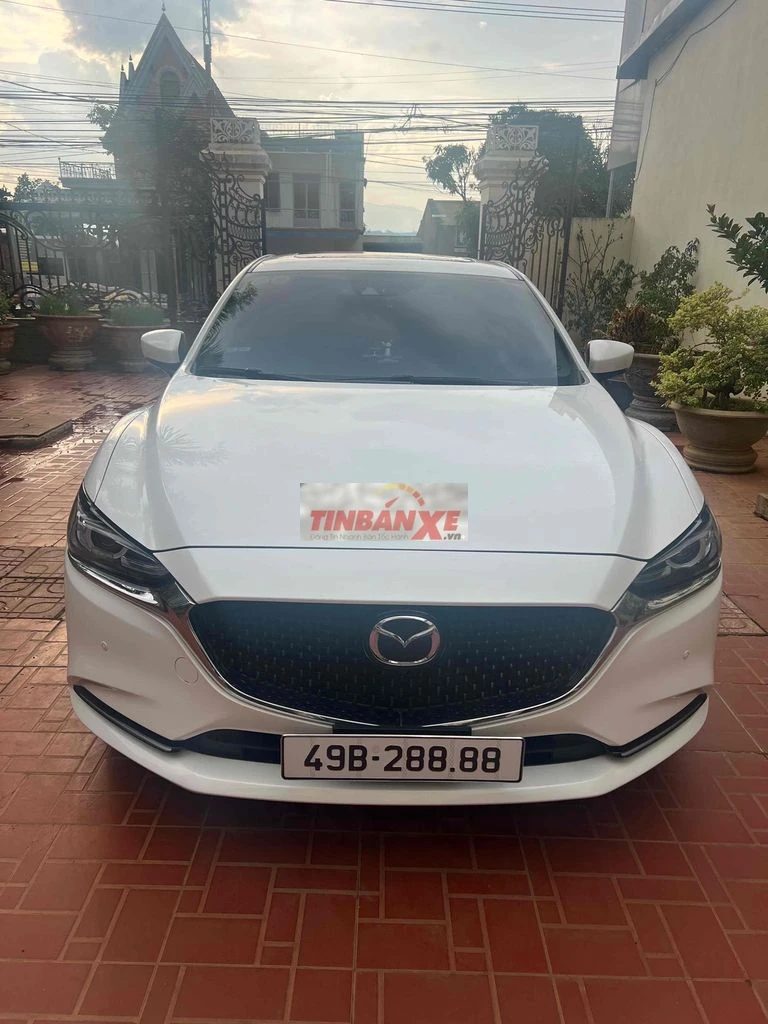 Mazda Mazda6 2023 Trắng 38.000km