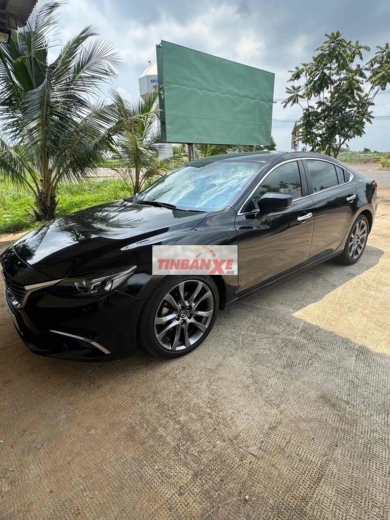 Mazda 6 2.0 Premium 2019 Đen