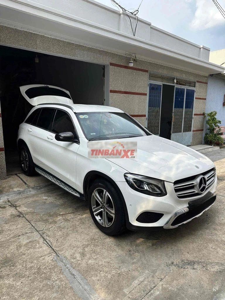 Mercedes-Benz GLC200 2019 Trắng 62000 km