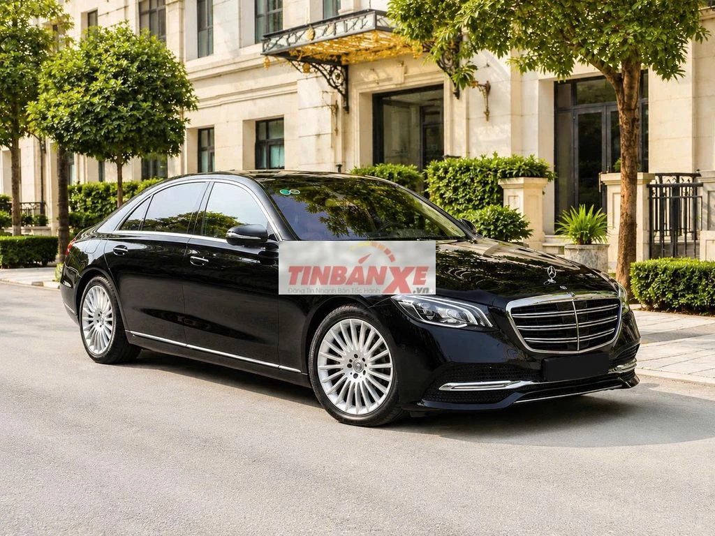 Mercedes-Benz S 450 màu Đen