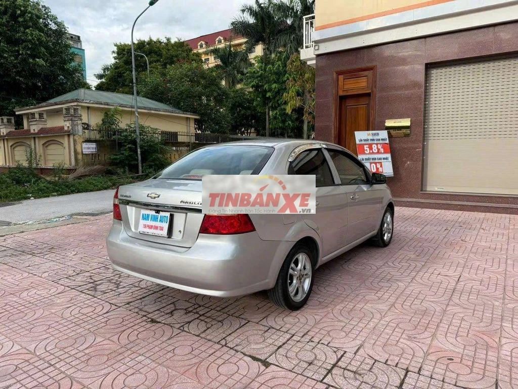 fe30067242cb78c1839332a7aa40d686-2967875230188426973.jpg
