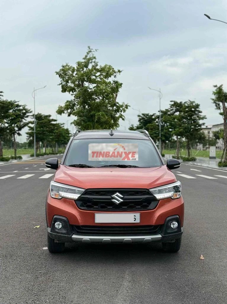 Suzuki XL7 Hybrid 2025 xe lướt 1v2km full hãng