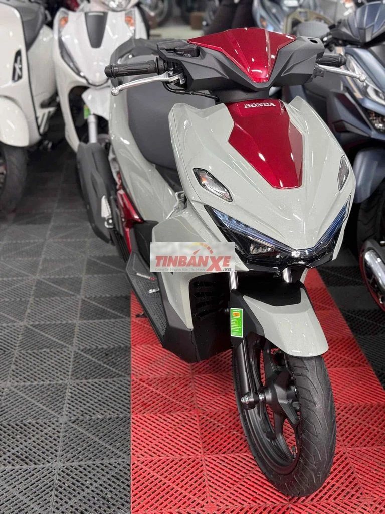 AB160 ABS 2026 Chính Chủ Xám đỏ 200KM siêu lướt💥