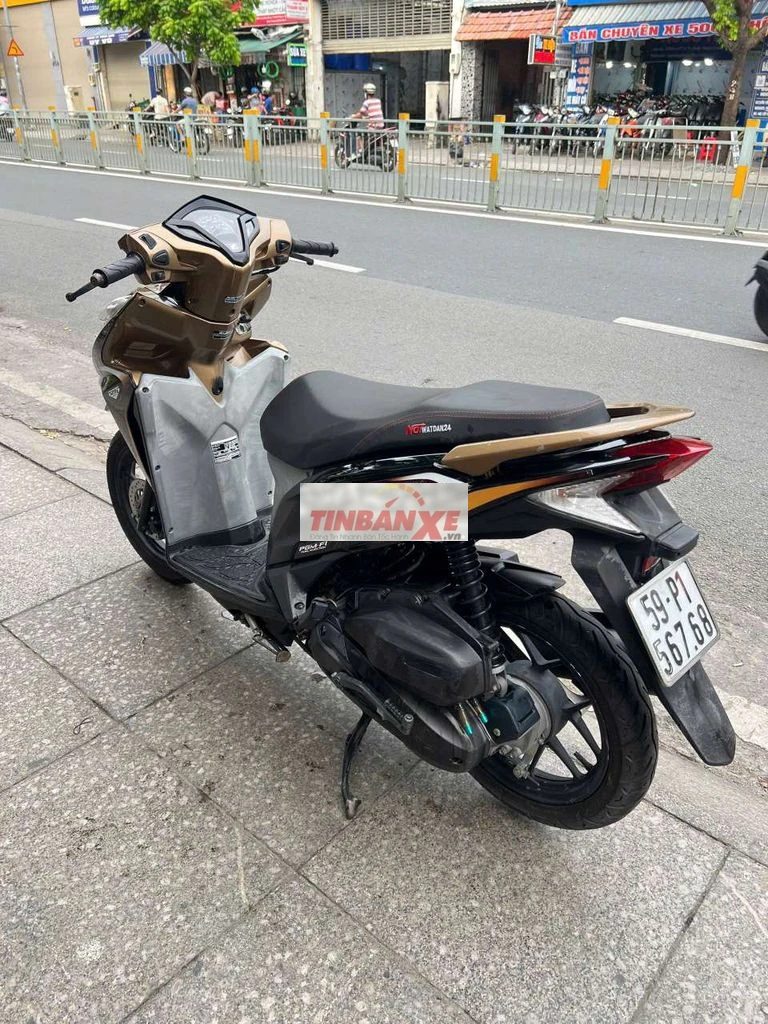 Honda Click Thái 125 2013 Đen Vàng Đồng Đã sử dụng