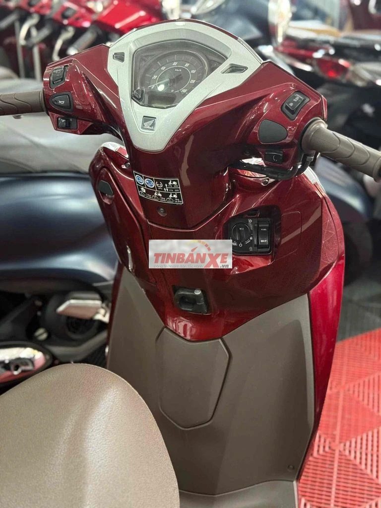 e35ae085a3aeddeb6fc8e410e7efbee8-2992088993882787138.jpg