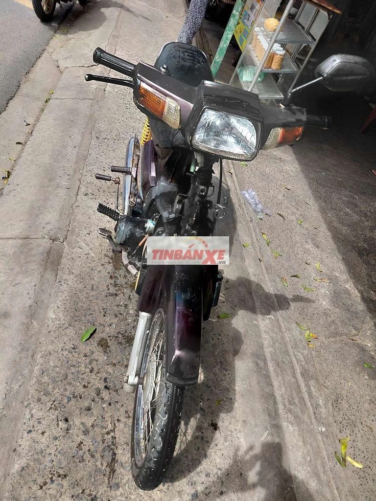 Honda Dream Nâu