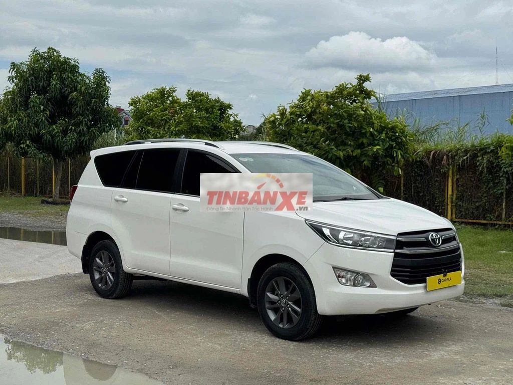 Toyota Innova Trắng Xe đã qua sử dụng