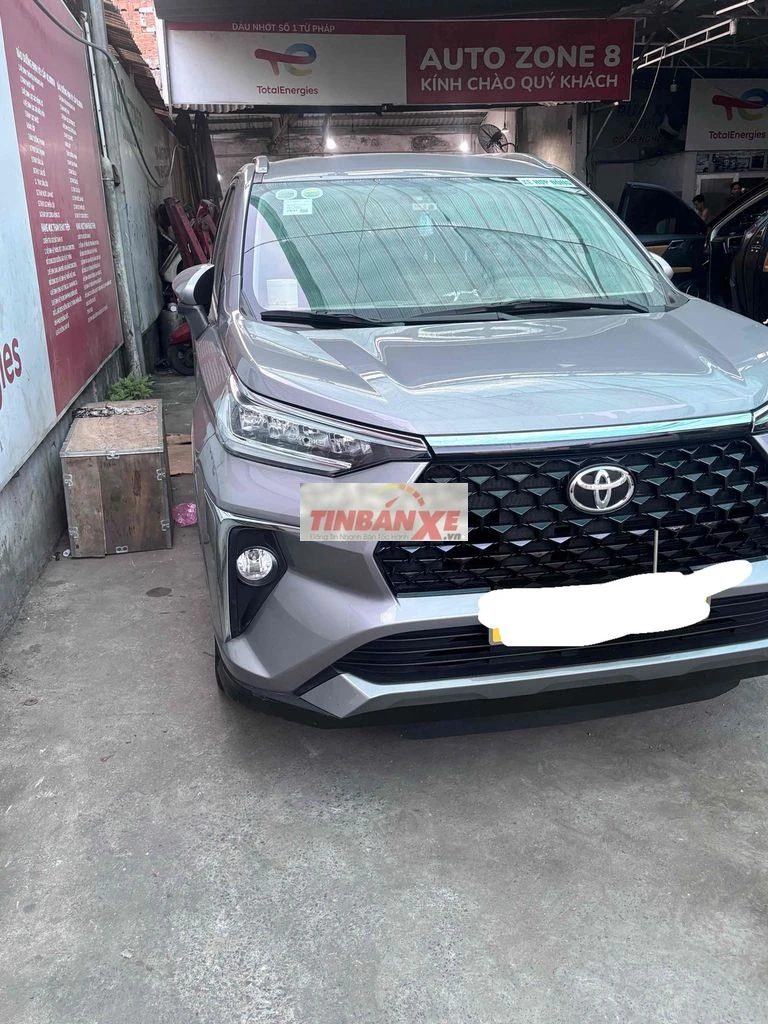 Toyota Veloz Cross 2025 Xám 43000km