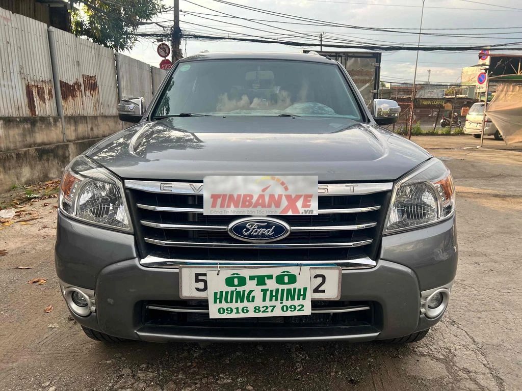Ford Everest 2011 Xám