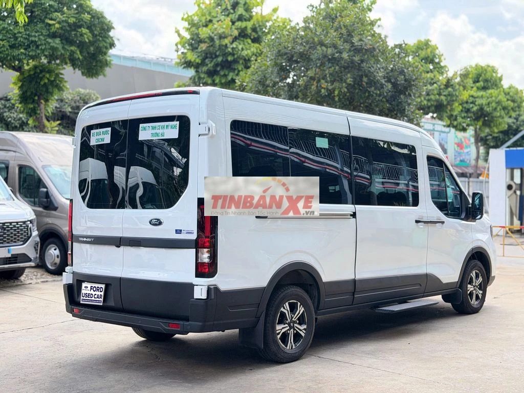 Ford Transit Trend2026 xe biển trắng chở nhân viên