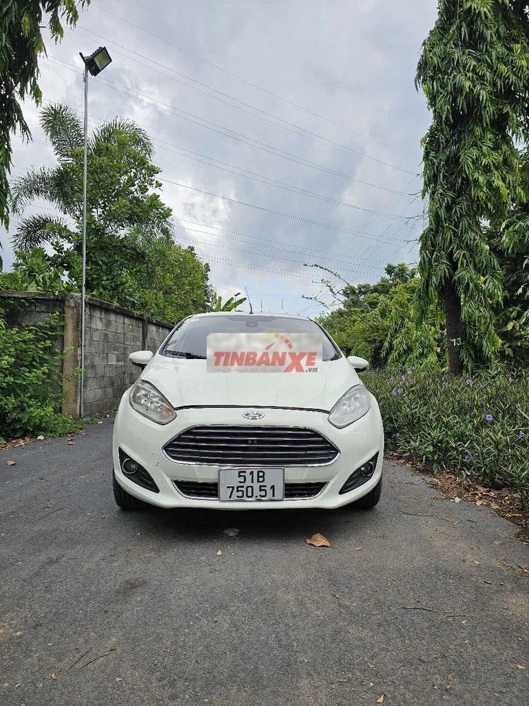 Ford Fiesta 2016 Số tự động Trắng