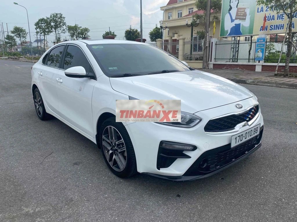 Kia Cerato Trắng Tự động Xe gia đình