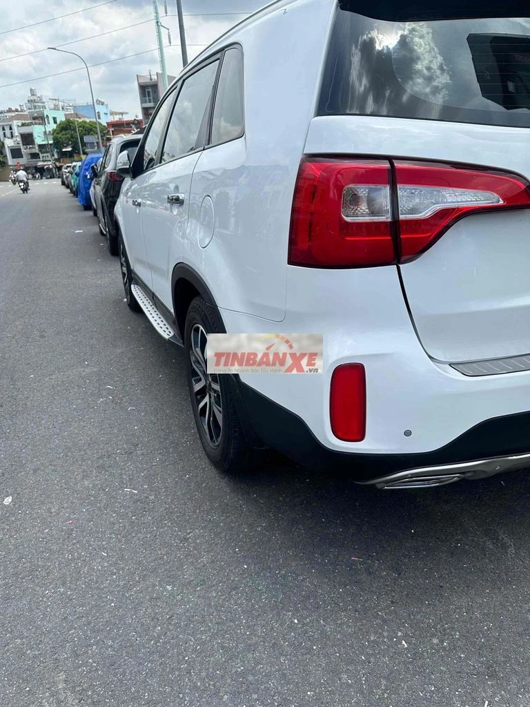 Kia 2018 Trắng Tự động máy dầu