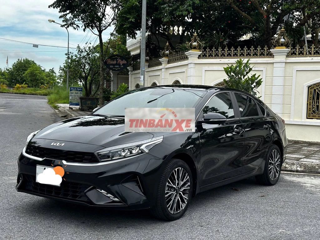 Kia K3 Pre 2022 32000 km Đen