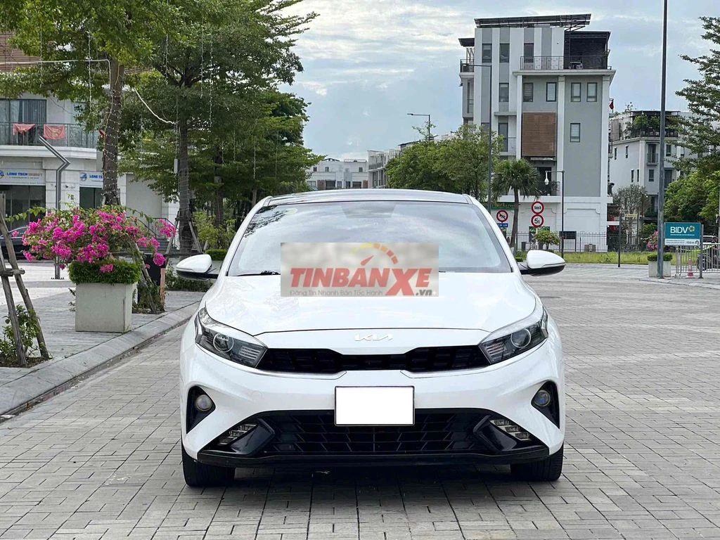 Kia K3 Luxury 2022 Trắng 60000 km