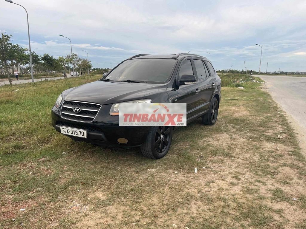 Hyundai Santa Fe Tự động màu Đen