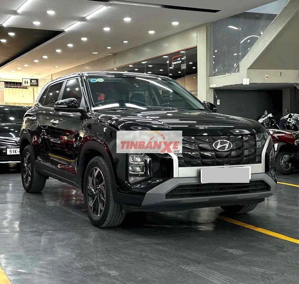 Hyundai Creta Cao cấp 2023 Đen 28.000 km