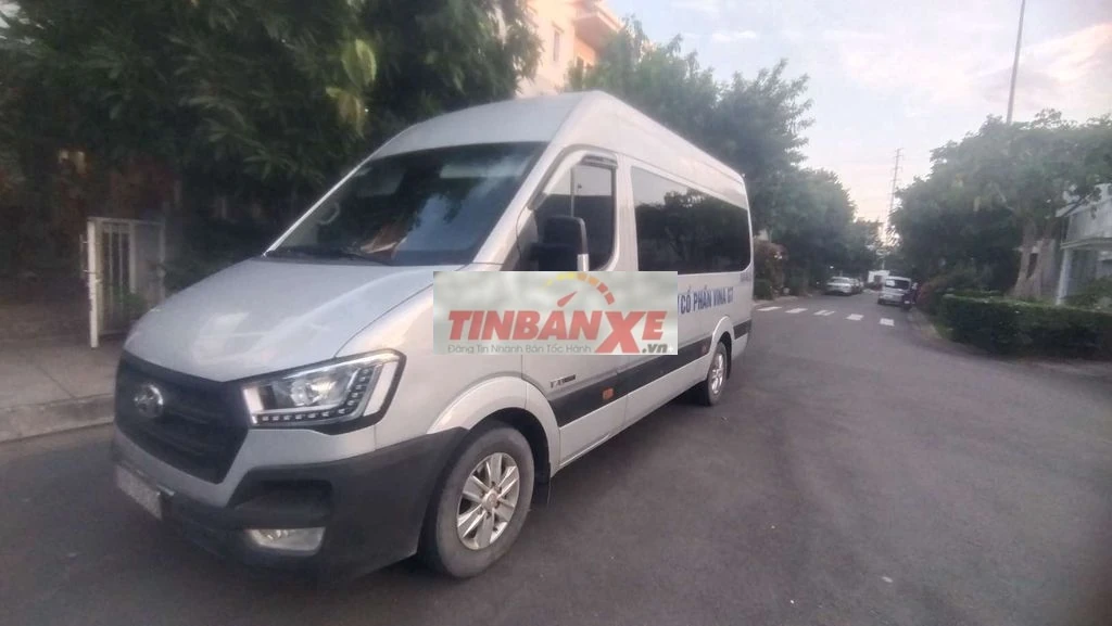 Hyundai Solati 16 chỗ Bạc 218.648 km