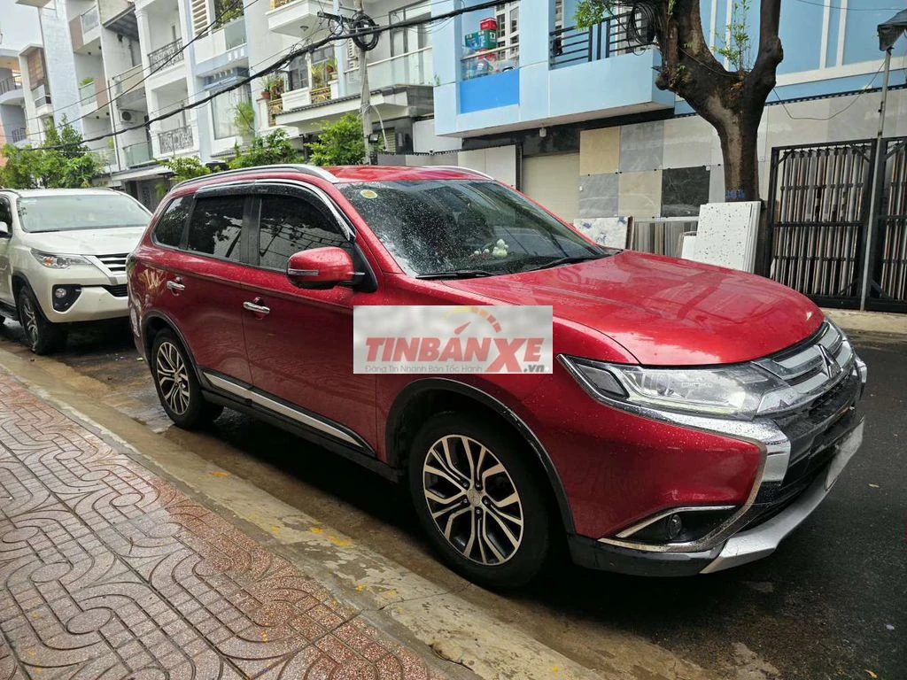 Mitsubishi Outlander 2.0 CVT 2019 Đỏ