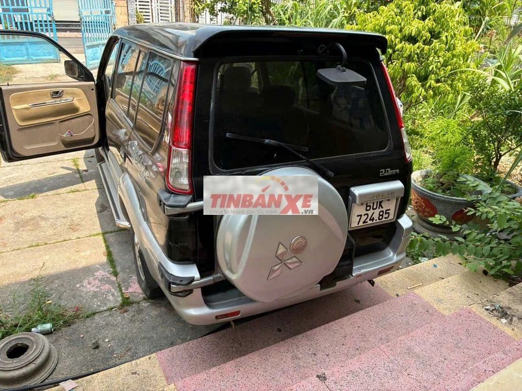 Mitsubishi Jolie 2004 Đen Sàn 7 chỗ