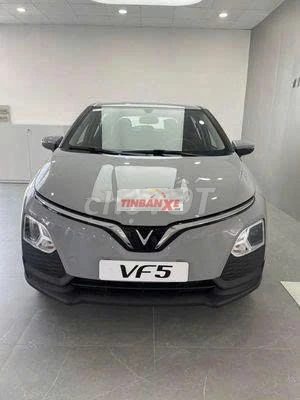 VF5 hỗ trợ đki bs vàng, trả trước từ 0đ nhận xe