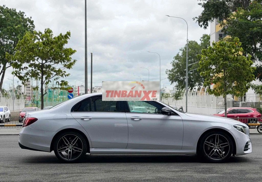 Mercedes-Benz E300 2016 Trắng 140000 km
